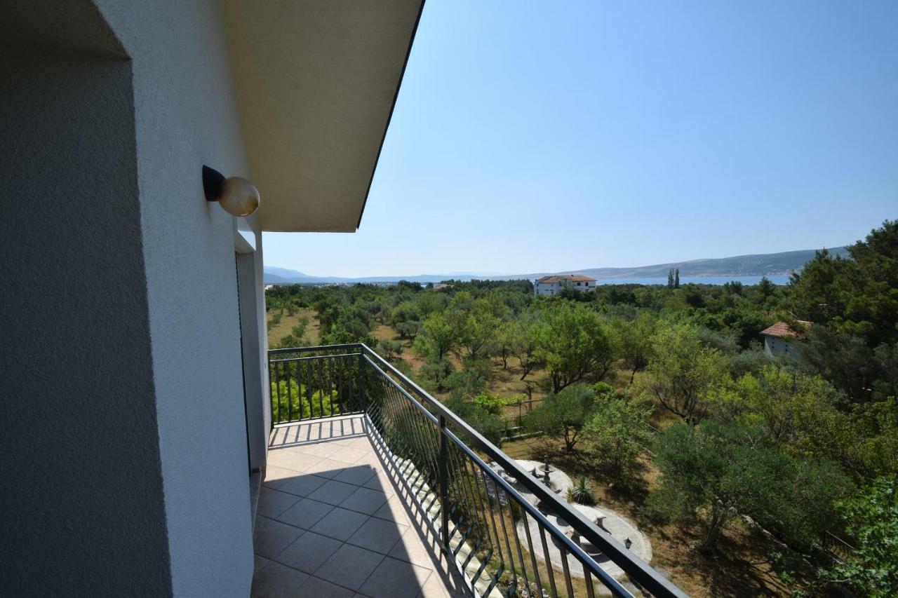 Apartments Nina Starigrad Paklenica Exterior photo